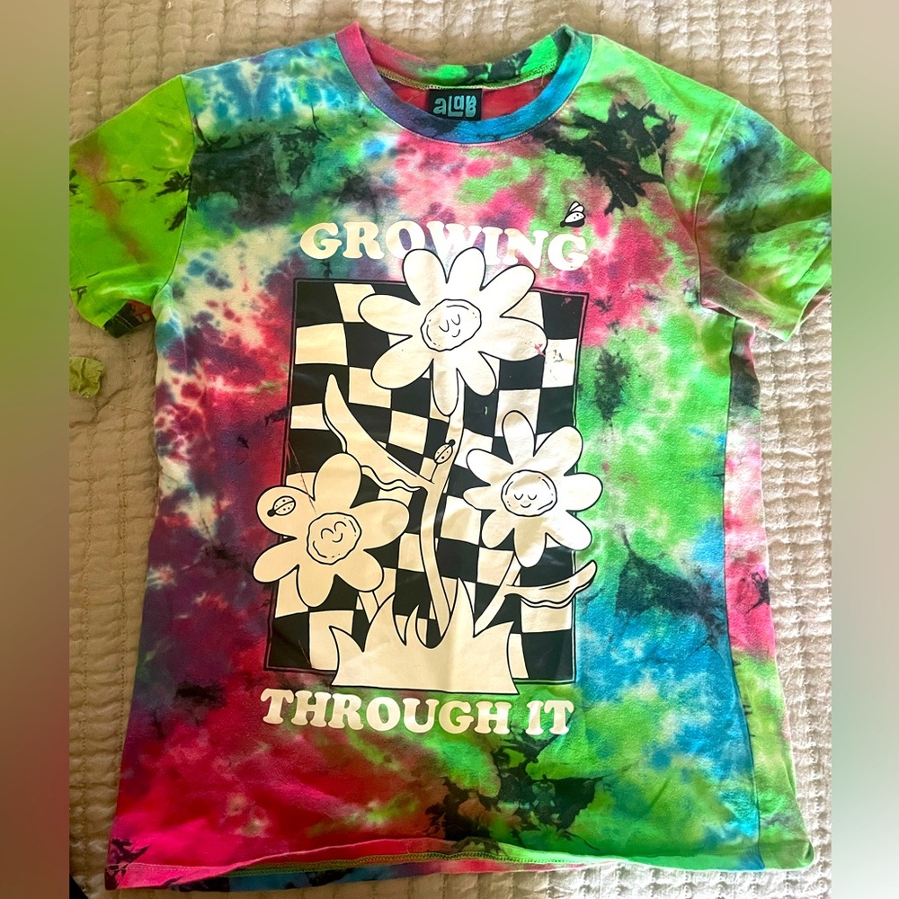 Vibrant Tie-Dye Kids Tee with Floral Print